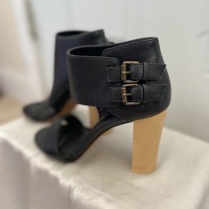 Sole Society Julianne Hough Tatia Block Heel Sandals 5 Black